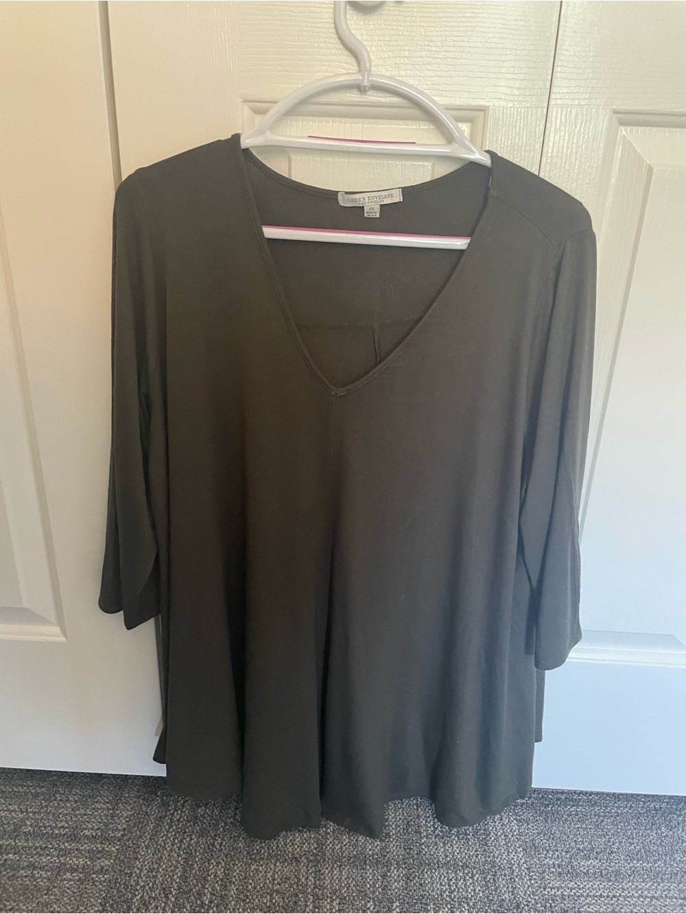 Green Envelope Olive V-Neck Tunic Top 3/4 sleeves 2X